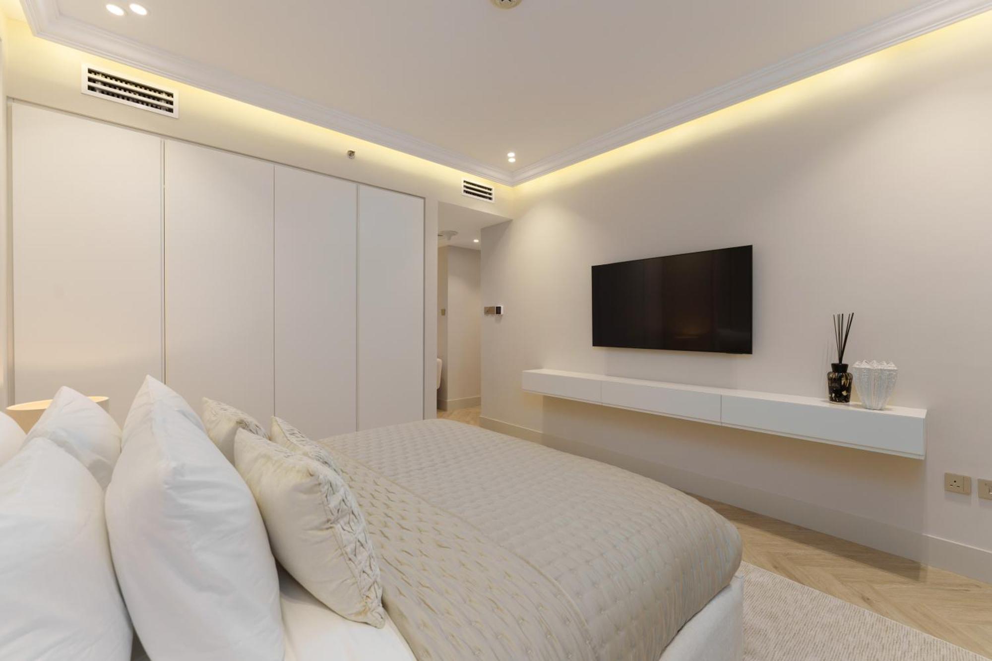 Apartment Daniels 4br At Princess Tower With Marina And Sea View Dubai
