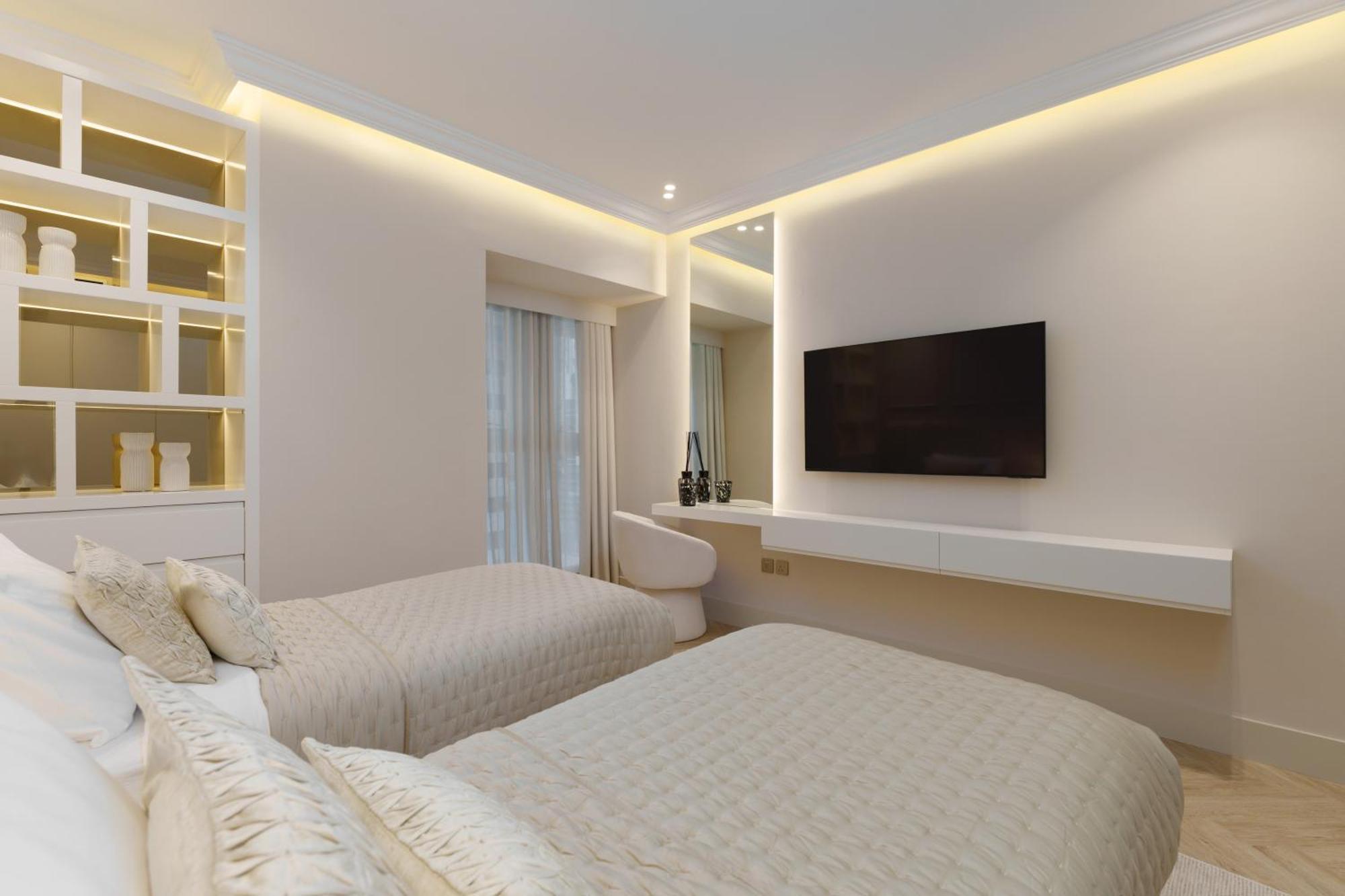Daniels 4br At Princess Tower With Marina And Sea View Dubai
